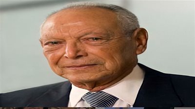 يسرا ناعية أنسي ساويرس: فقدنا رمز من رموز رجال الأعمال العظيمة