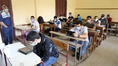الإجابات على البابل شيت والتابلت لتسجيل الحضور.. رسائل وزير التربية والتعليم لطلبة الثانوية العام