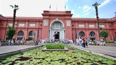 زوار متحف التحرير: 