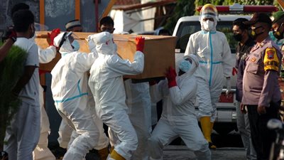 إندونيسيا تتخذ تدابير طارئة بعد ارتفاع حالات الإصابة بفيروس كورونا