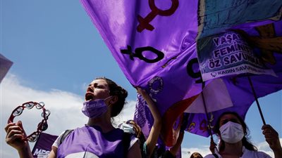 تركيا تنسحب رسميا من معاهدة منع العنف ضد المرأة