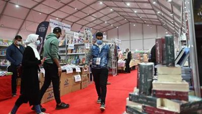 معرض الكتاب: منعنا حفلات توقيع.. وكنا قلقين من قلة الإقبال لكن المواطنين فاجأونا (فيديو)