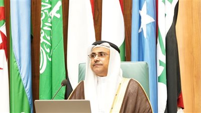 رئيس البرلمان العربي يشيد بدور البحرين في تمكين المرأة وبجائزة 