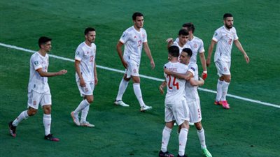 إنريكي يُعلن تشكيل إسبانيا لمواجهة سويسرا في ربع نهائي يورو 2020