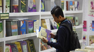 المدير التنفيذي لمعرض الكتاب: نسب المبيعات مرتفعة والإقبال وصل لـ100 ألف شخص