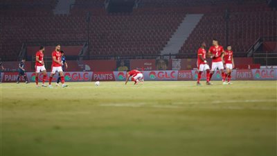 عاجل.. الأهلي يفقد نجم الفريق أمام سموحة في الدوري