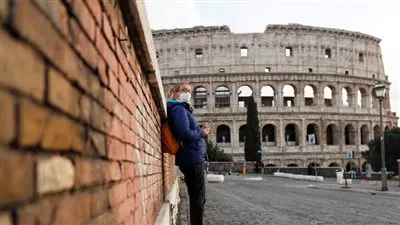 إيطاليا تسجل 12 وفاة و800 إصابة بكورونا