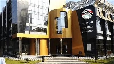 اتحاد الكرة يعتمد نتائج مسابقات الموسم عدا الممتاز وكأس مصر