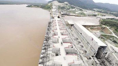 وزير الري الإثيوبي: نريد العيش معًا بسلام.. والسد في مكانه الصحيح 