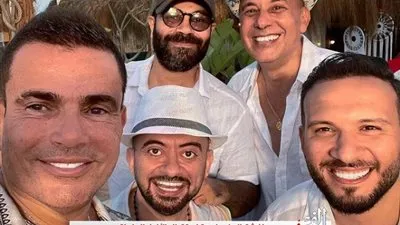 شاهد.. عمرو دياب في الساحل مع عدد من الأصدقاء