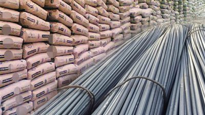 ضبط 4 أشخاص سرقوا مواد بناء من أحد المواقع تحت الإنشاء بالتجمع  