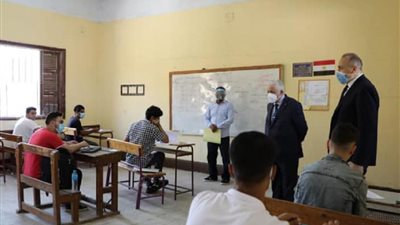 قبيل الامتحان الأول لطلبة الشعبة الأدبية.. التزم بهذه التعليمات حتى تتجنب المساءلة القانونية