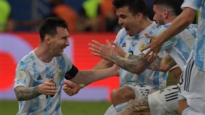 تياجو سيلفا: الأرجنتين نجحت في السيطرة على قوة البرازيل الهجومية