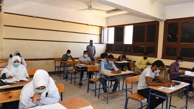 تعليم قنا: غرفة عمليات المديرية لم تتلق أي شكاوى تتعلق بالعملية الامتحانية