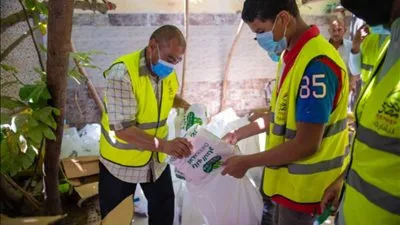 قوافل غذائية لدعم الأسر الأولى بالرعاية ودور رعاية المسنين والأيتام في 6 محافظات