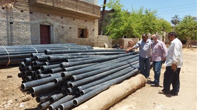 تغيير 5 كيلو خطوط مياه في قرية باويل بجنوب الأقصر ضمن مشروع حياة كريمة (صور) 
