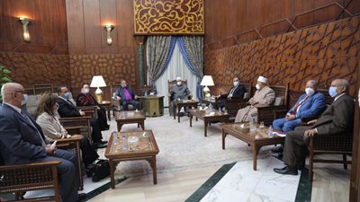 شيخ الأزهر يستقبل وفد الكنيسة الأسقفية الإنجليكانية للتهنئة بعيد الأضحى