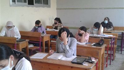 بعد ضبط 27 حالة في امتحانات الثانوية اليوم.. هذه العقوبات تنتظر المتورطين في وقائع الغش