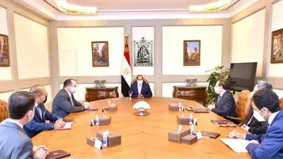 عاجل.. السيسي يستقبل رئيس شركة أباتشي الأمريكية