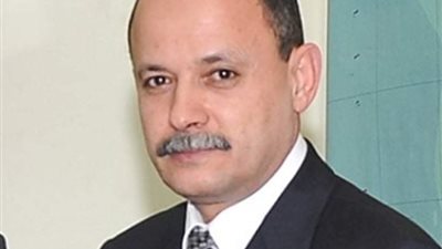 إنذار عاجل إلى نقيب الصحفيين لتجميد عضوية عبد الناصر سلامة