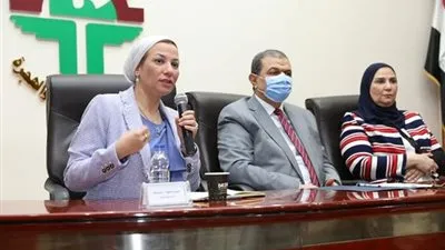 3 وزراء يسلمون 30 مدربا شهادات إتمام التدريب على مهنة التبريد والتكييف