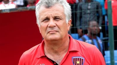 المغرب التطواني يعلن تعاقده مع المدرب الإسباني كوسانو كانتوس