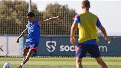 سيميوني يركز على الجوانب البدنية في معسكر أتلتيكو مدريد للموسم الجديد