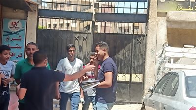 توافد طلاب العلمي لأداء امتحان الكيمياء في قنا