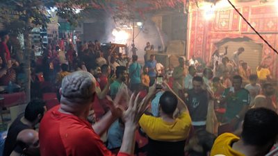 شاهد.. رد فعل غريب من جماهير الأهلي بعد تتويجه بالنجمة العاشرة أمام كايزر (فيديو)