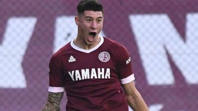 لانوس يهزم اتلتيكو توكومان في مستهل مشوار الدوري الأرجنتيني