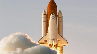 جيف بيزوس يستعد لأول رحلة لشركة Blue Origin إلى الفضاء الثلاثاء المقبل