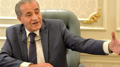 وزير التموين: المخابز والمجمعات الاستهلاكية مفتوحة خلال أيام العيد (فيديو)