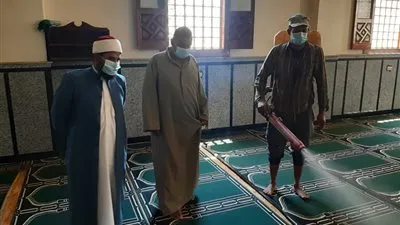 تعقيم وتطهير مساجد البحيرة استعدادا لأداء صلاة عيد الأضحى (صور)
