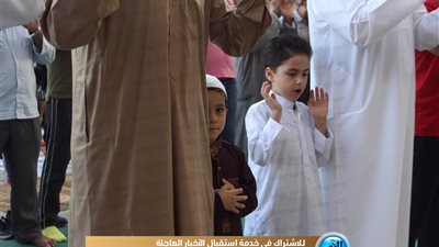 المئات يؤدون صلاة العيد من مسجد أبو بكر الصديق بشيراتون (صور)