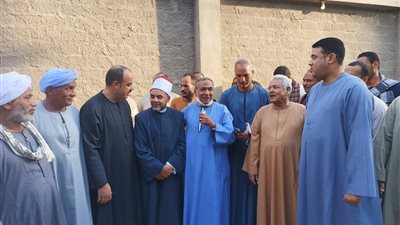 عضو بالشيوخ: وضع قريتي أبو حزام وحمرة دوم على خريطة التنمية (صور)