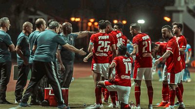 عاجل.. عملاق الدوري الايطالي يطلب ضم نجم الأهلي 