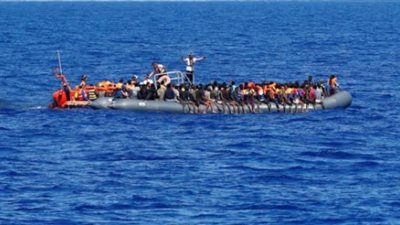الهلال الأحمر يعلن غرق قارب مهاجرين قبالة تونس