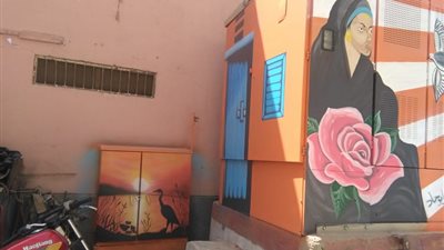 محافظ قنا يعلن استمرار حملات النظافة ورفع مخلفات الأضاحي 