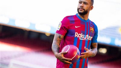 ديباي: اللعب إلى جانب ميسي يعد حلماً بالنسبة لي