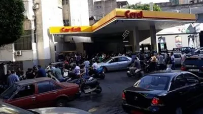 الاقتصاد اللبناني وأزمة المازوت.. صراع بين الدوائر السياسية وابتزاز لتأليف الحكومة