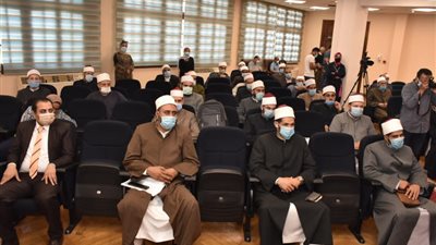 افتتاح الدورة التدريبية لأئمة وزارة الأوقاف  في المهارات الإعلامية بجامعة عين شمس 