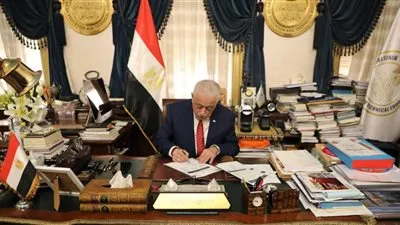 عاجل.. طارق شوقي يعتمد نتيجة الدبلومات الفنية للعام الدراسي 2020/2021