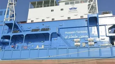 رئيس قناة السويس يكشف موعد عمل الكراكة 