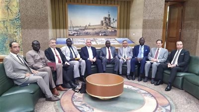 وزير الري يستقبل نظيره الجنوب سوداني