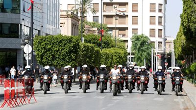 الرئيس التونسي يعمل لاصلاح الاقتصاد بعد إقالة الحكومة