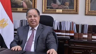 المالية: 1600 شركة تنضم للمرحلة الثالثة من مبادرة السداد النقدي لصرف مستحقاتها التصدرية 