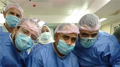 استئصال ورم 15 كجم من فتاة عشرينية بمستشفى سوهاج الجامعي