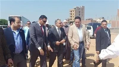 وفد محلية النواب يتفقد طريق دائري السنبلاوين بالدقهلية 