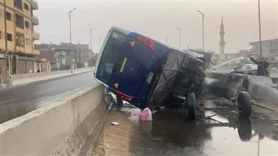 18 مصابا من بينهم أطفال.. تفاصيل حادث انقلاب حافلة مدرسية بالمنصورة