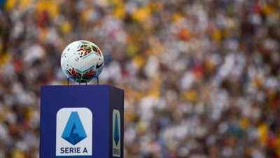 الاتحاد الإيطالي يطالب بفتح الملاعب بسعتها الكاملة